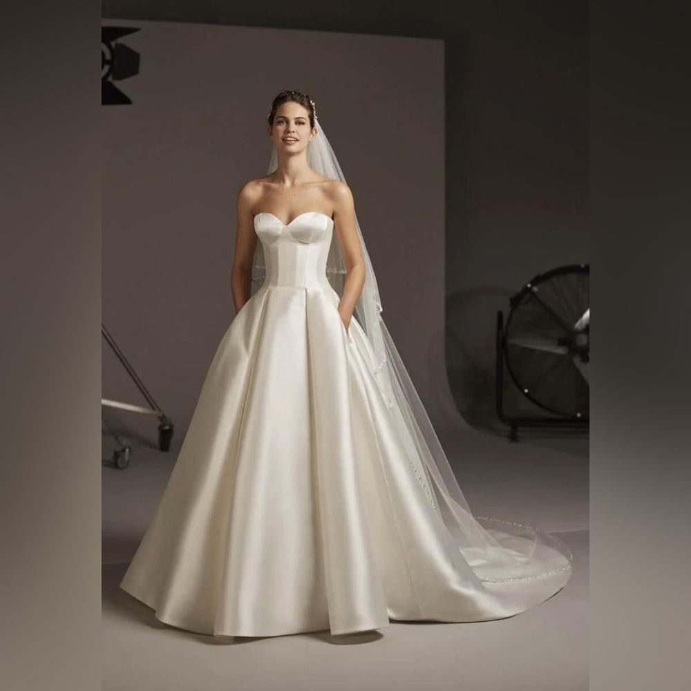 Pronovias Pegasus Size 12 Off White Mikado Kelly Wedding Dress